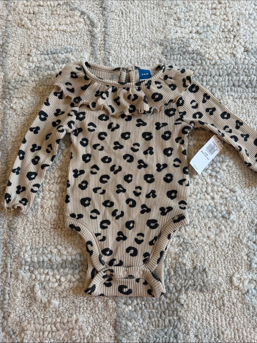 2 packOld Navy Beige Leopard and Olive Ruffle Long-Sleeve Bodysuit